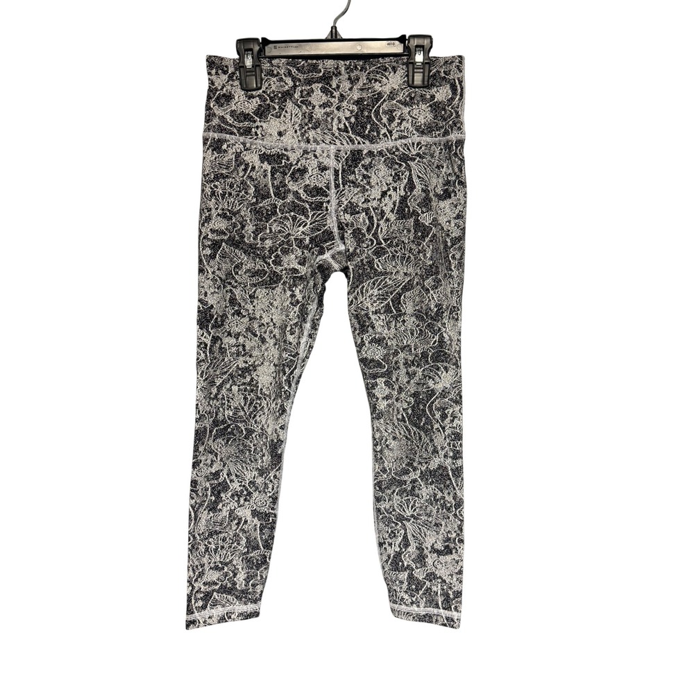 Athleta Elation 7/8 Leggings Flower Print Black & White Leggings Women's Small